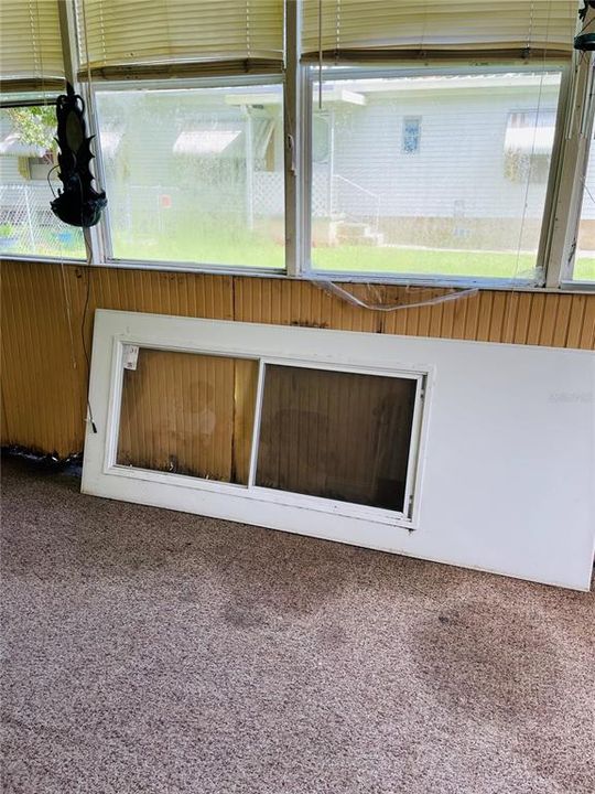 For Sale: $65,000 (2 beds, 1 baths, 757 Square Feet)