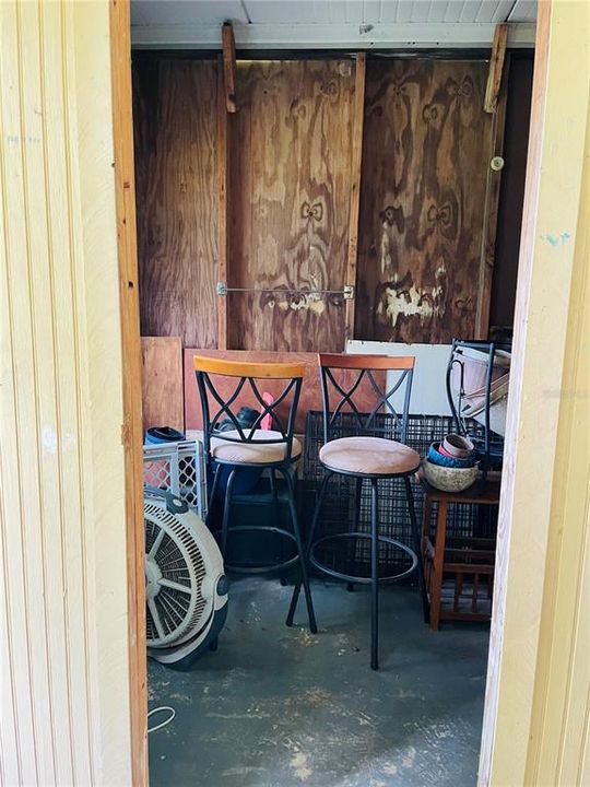 For Sale: $65,000 (2 beds, 1 baths, 757 Square Feet)