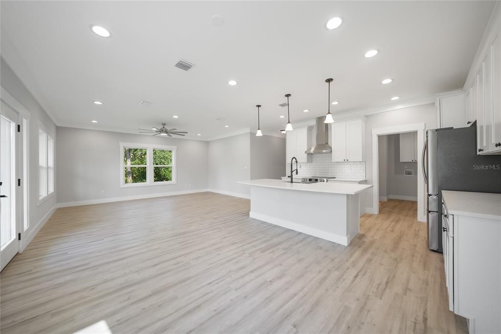 待售: $299,900 (3 贝兹, 2 浴室, 1650 平方英尺)