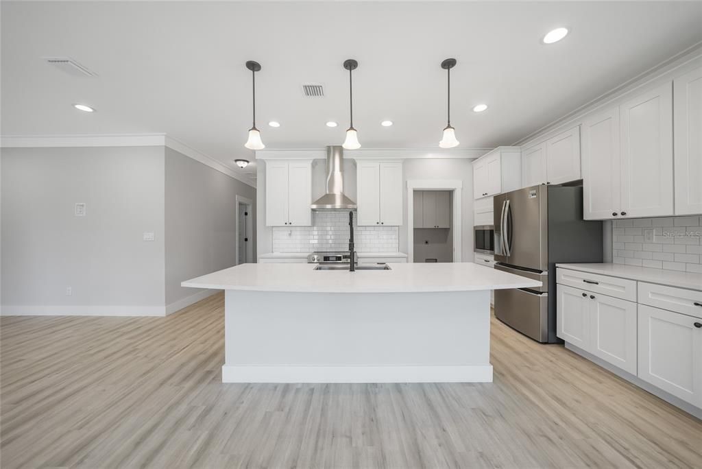 待售: $299,900 (3 贝兹, 2 浴室, 1650 平方英尺)