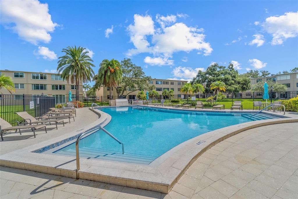 Под контрактом: $129,000 (2 спален, 2 ванн, 1035 Квадратных фут)