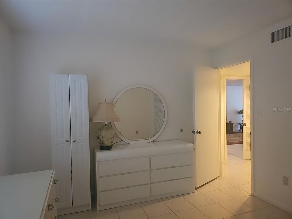 For Sale: $209,500 (2 beds, 2 baths, 1250 Square Feet)