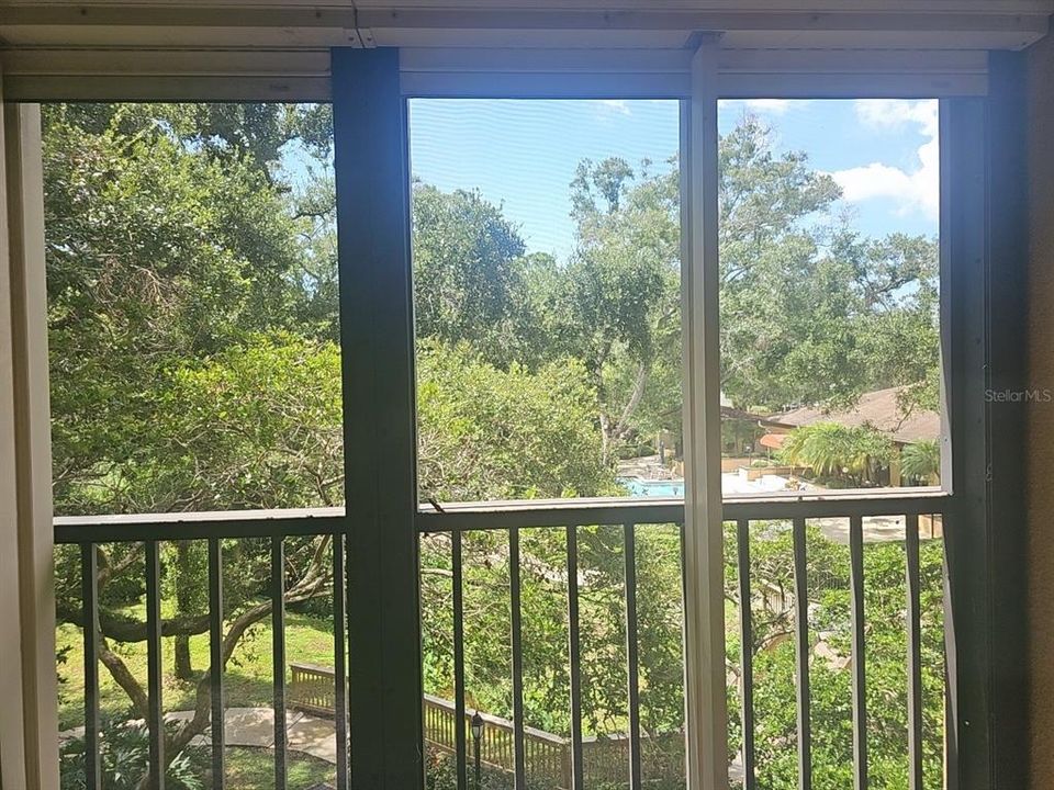 For Sale: $209,500 (2 beds, 2 baths, 1250 Square Feet)