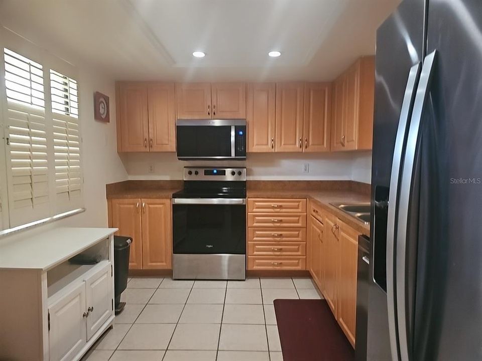 For Sale: $209,500 (2 beds, 2 baths, 1250 Square Feet)
