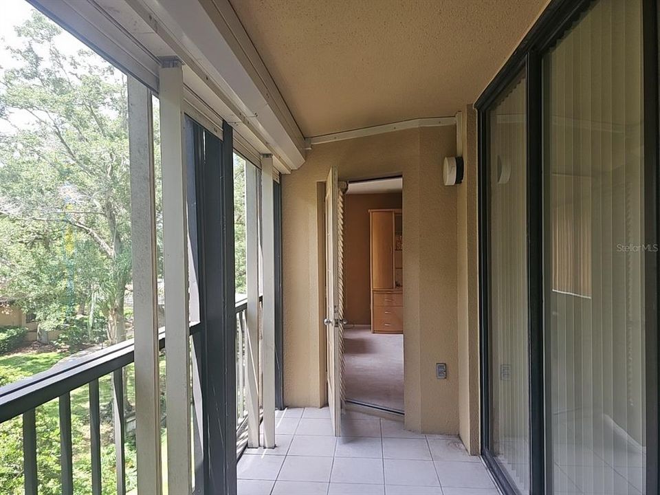 For Sale: $209,500 (2 beds, 2 baths, 1250 Square Feet)