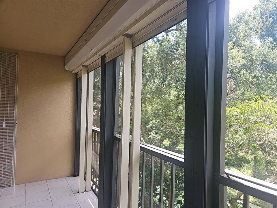 For Sale: $209,500 (2 beds, 2 baths, 1250 Square Feet)