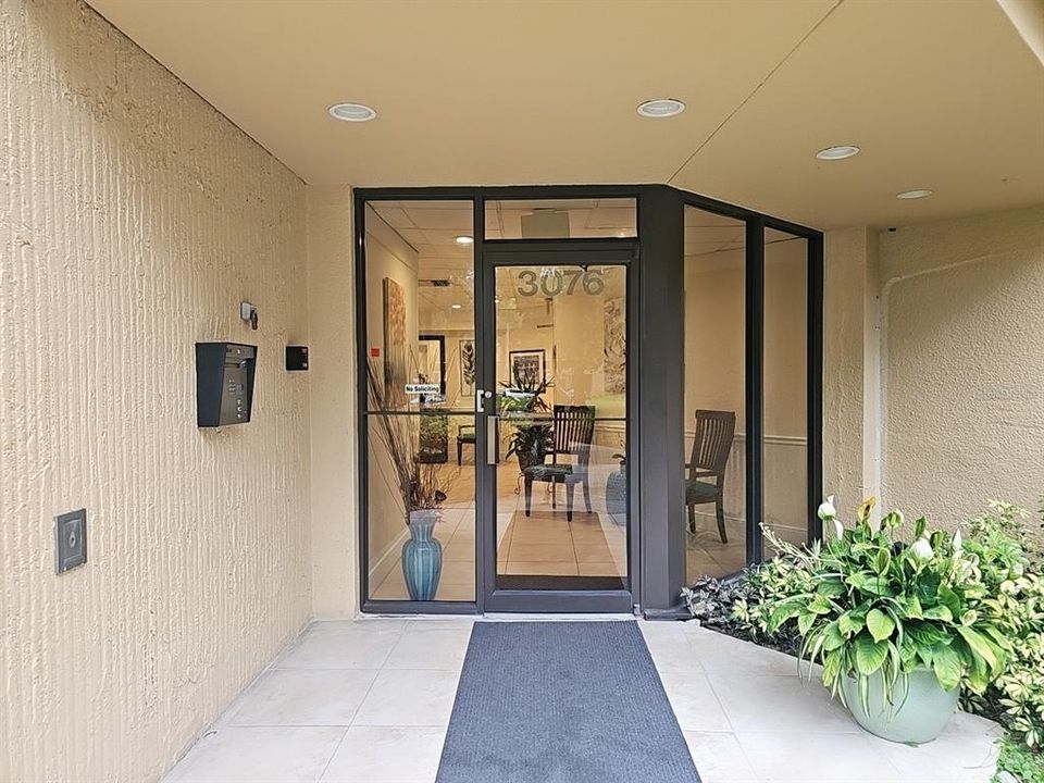 For Sale: $209,500 (2 beds, 2 baths, 1250 Square Feet)