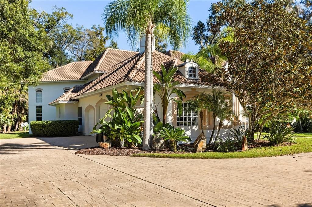 待售: $1,800,000 (5 贝兹, 6 浴室, 5151 平方英尺)