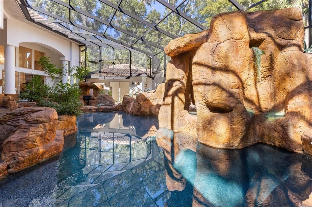 待售: $1,800,000 (5 贝兹, 6 浴室, 5151 平方英尺)