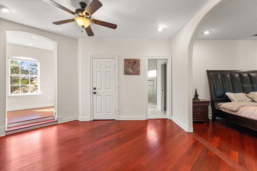 待售: $1,800,000 (5 贝兹, 6 浴室, 5151 平方英尺)