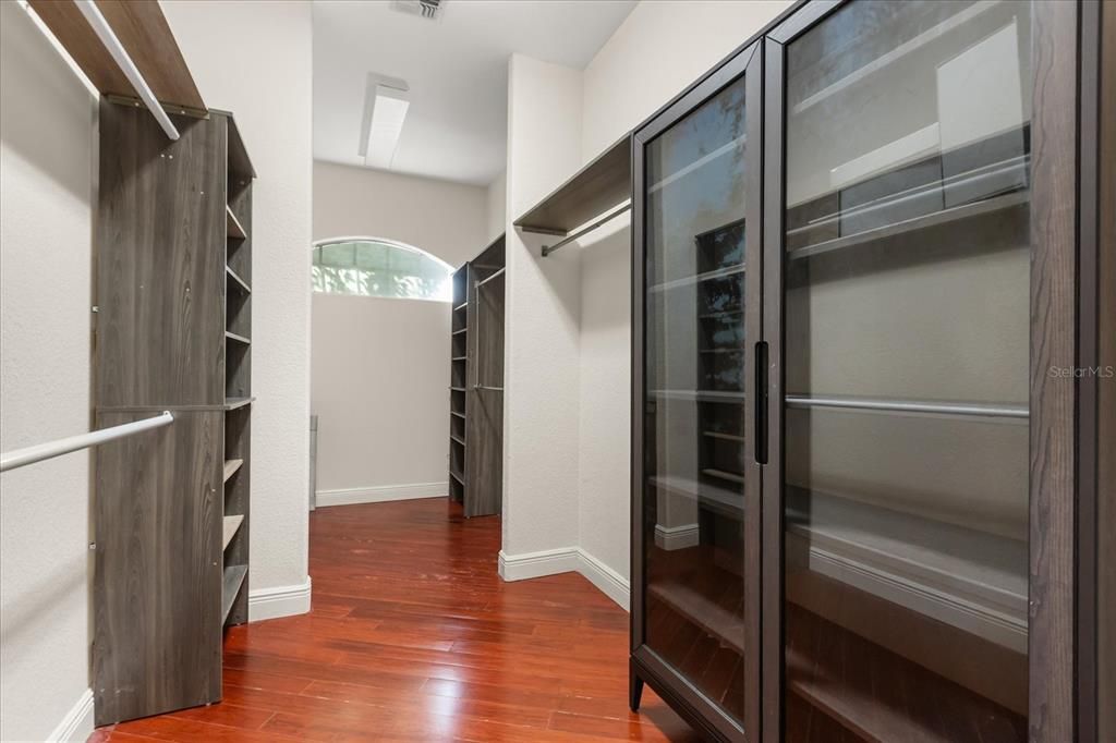 待售: $1,800,000 (5 贝兹, 6 浴室, 5151 平方英尺)