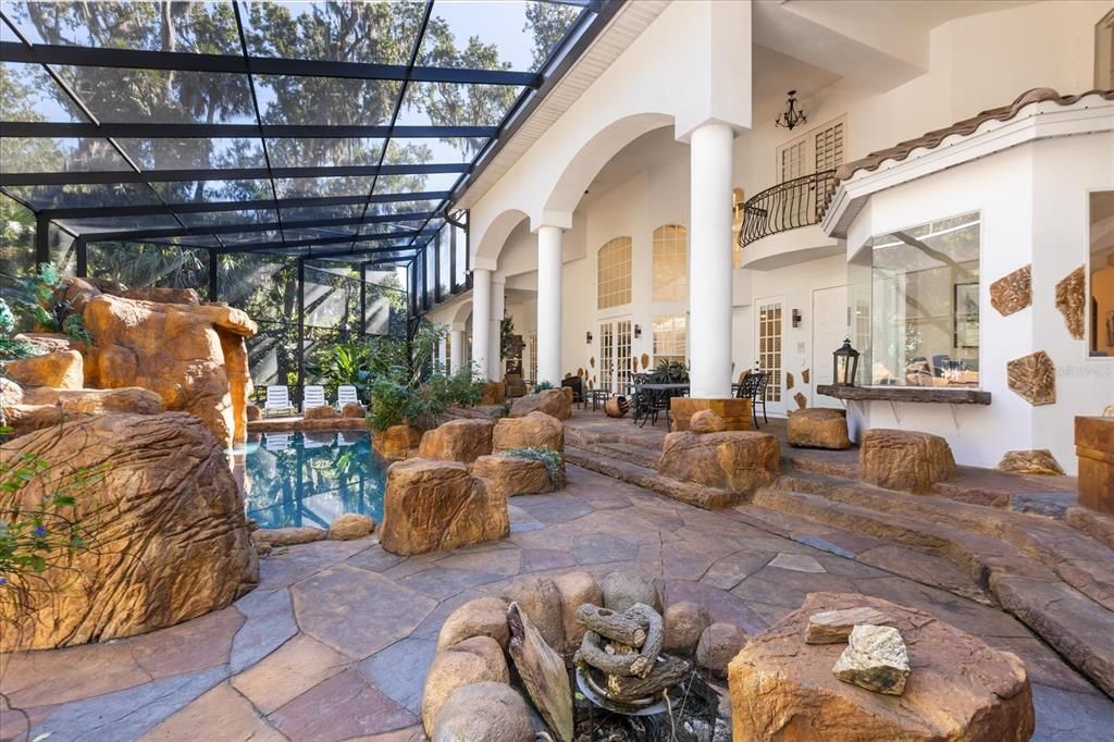 待售: $1,800,000 (5 贝兹, 6 浴室, 5151 平方英尺)