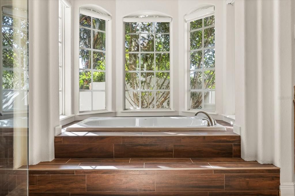 待售: $1,800,000 (5 贝兹, 6 浴室, 5151 平方英尺)