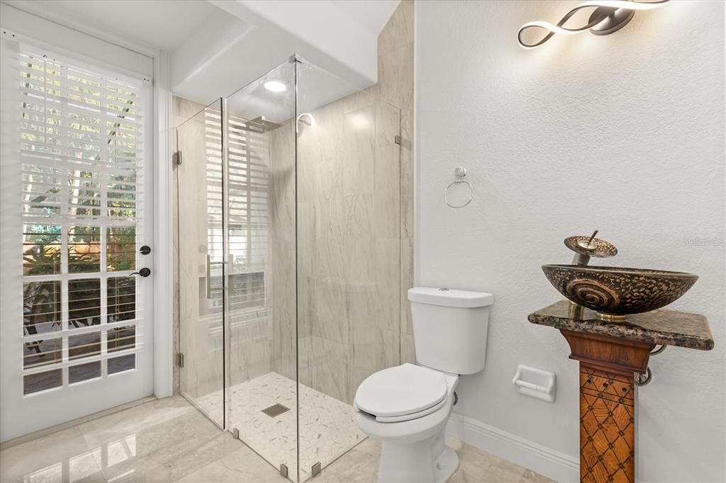 待售: $1,800,000 (5 贝兹, 6 浴室, 5151 平方英尺)