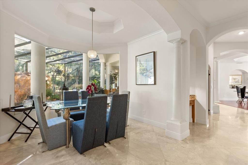 待售: $1,800,000 (5 贝兹, 6 浴室, 5151 平方英尺)