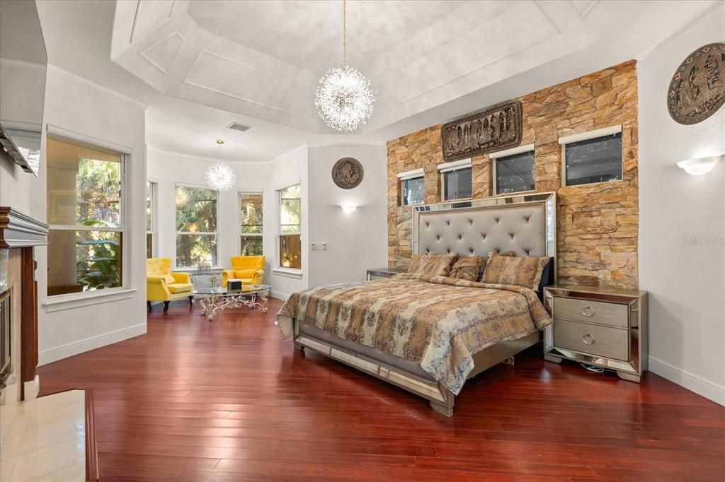 待售: $1,800,000 (5 贝兹, 6 浴室, 5151 平方英尺)