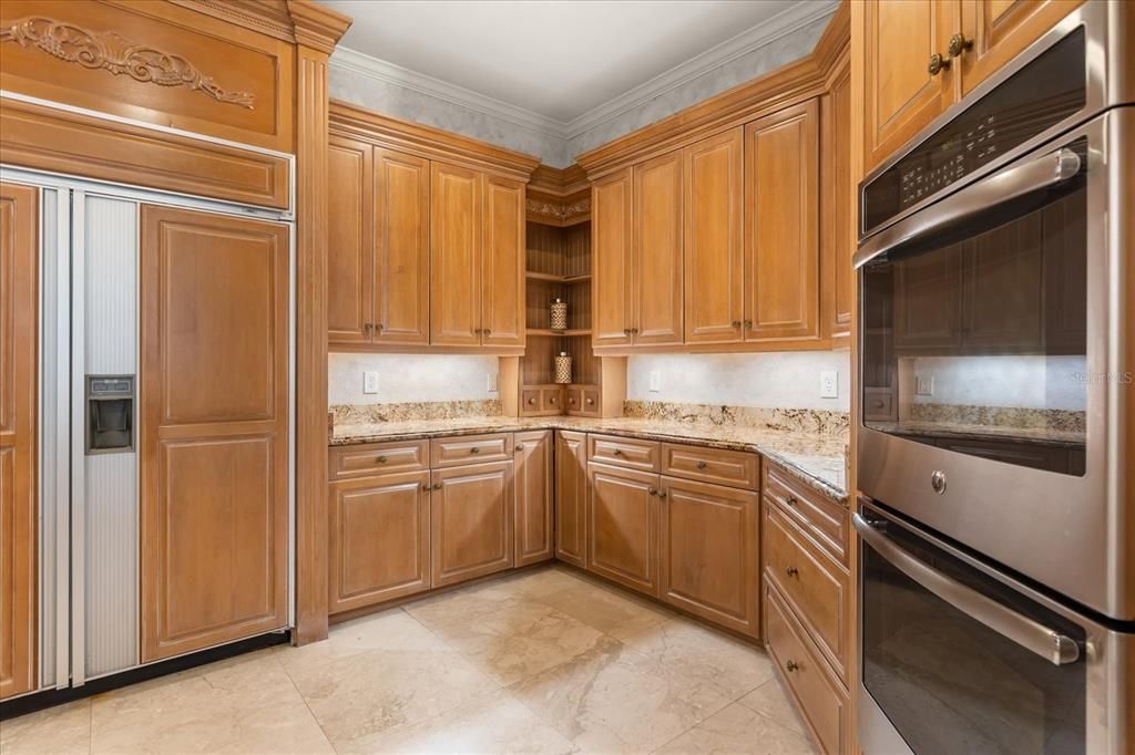 待售: $1,800,000 (5 贝兹, 6 浴室, 5151 平方英尺)