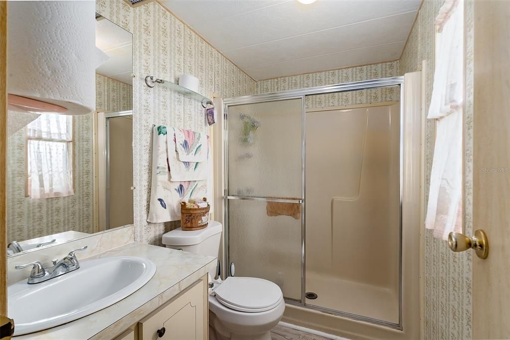 На продажу: $104,600 (2 спален, 2 ванн, 962 Квадратных фут)