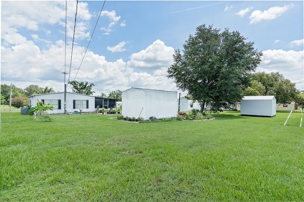 На продажу: $104,600 (2 спален, 2 ванн, 962 Квадратных фут)