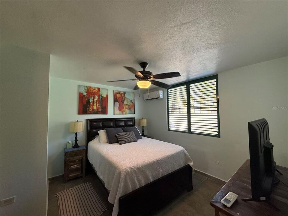 На продажу: $565,000 (2 спален, 2 ванн, 1400 Квадратных фут)