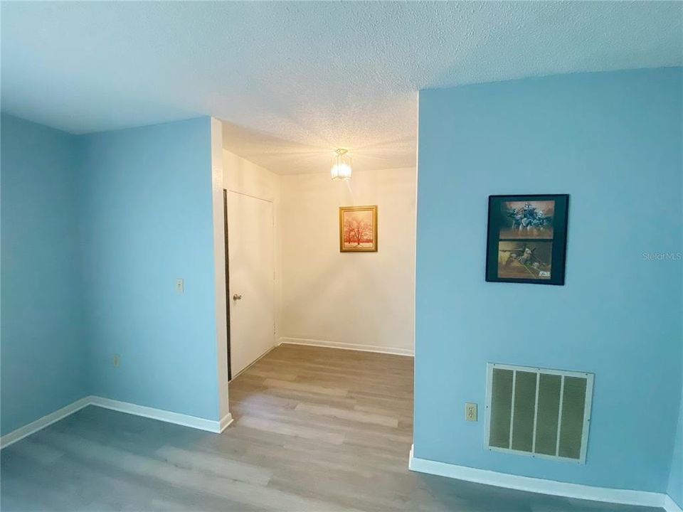 На продажу: $259,900 (3 спален, 2 ванн, 1925 Квадратных фут)