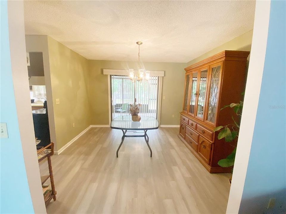 На продажу: $259,900 (3 спален, 2 ванн, 1925 Квадратных фут)