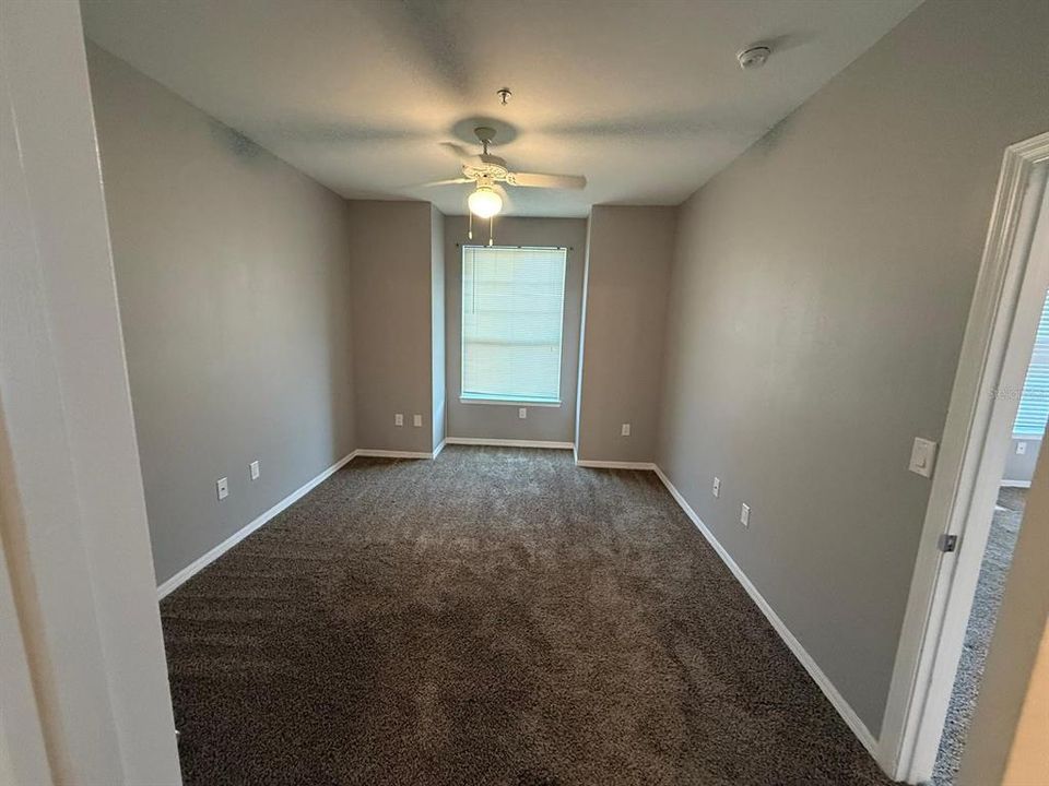 For Sale: $207,000 (2 beds, 2 baths, 1031 Square Feet)