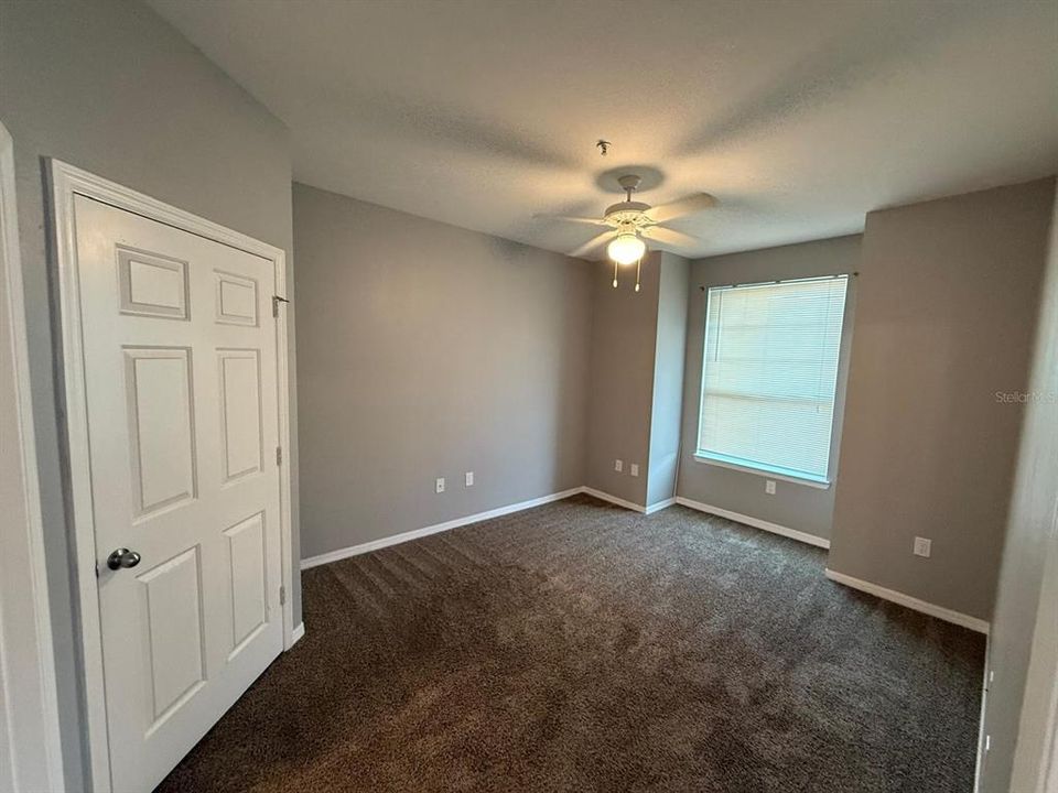 For Sale: $207,000 (2 beds, 2 baths, 1031 Square Feet)
