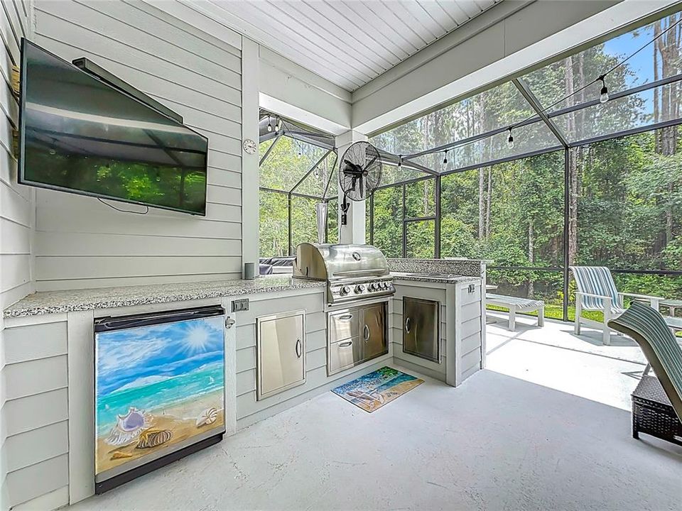 En Venta: $725,000 (3 camas, 2 baños, 2069 Pies cuadrados)