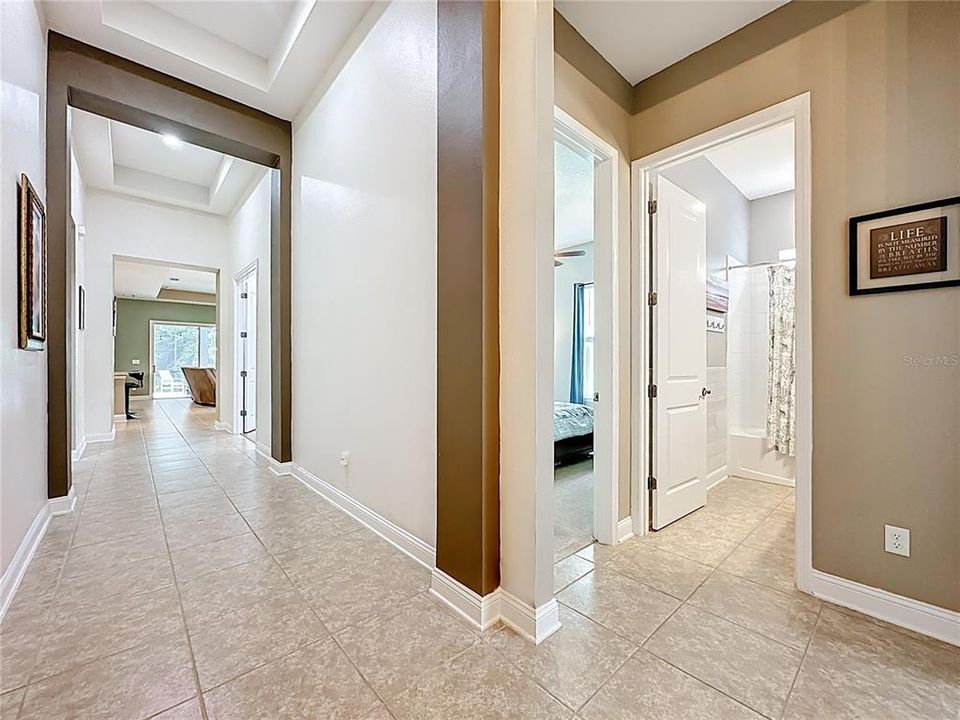 En Venta: $725,000 (3 camas, 2 baños, 2069 Pies cuadrados)