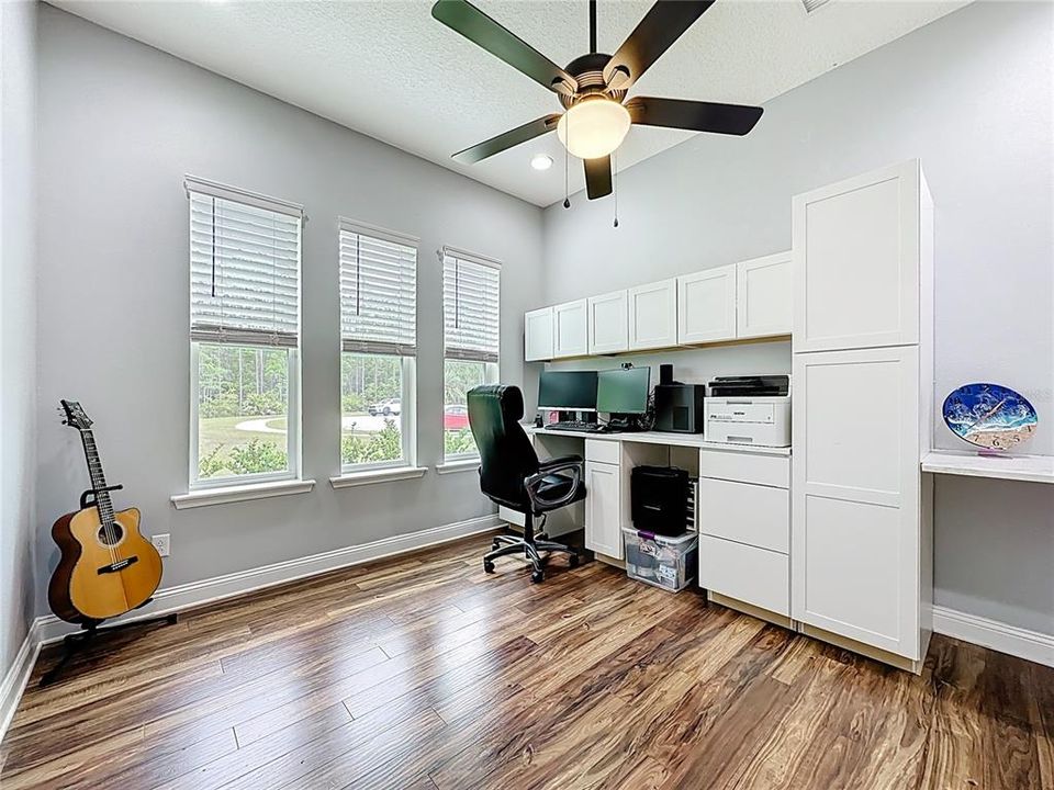 En Venta: $725,000 (3 camas, 2 baños, 2069 Pies cuadrados)