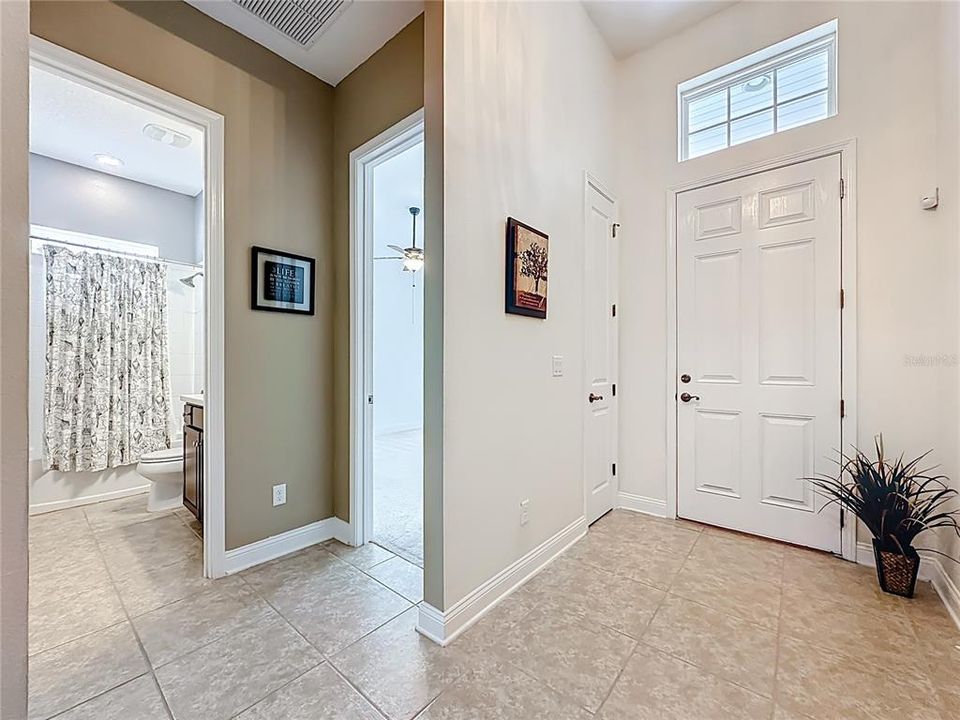 En Venta: $725,000 (3 camas, 2 baños, 2069 Pies cuadrados)