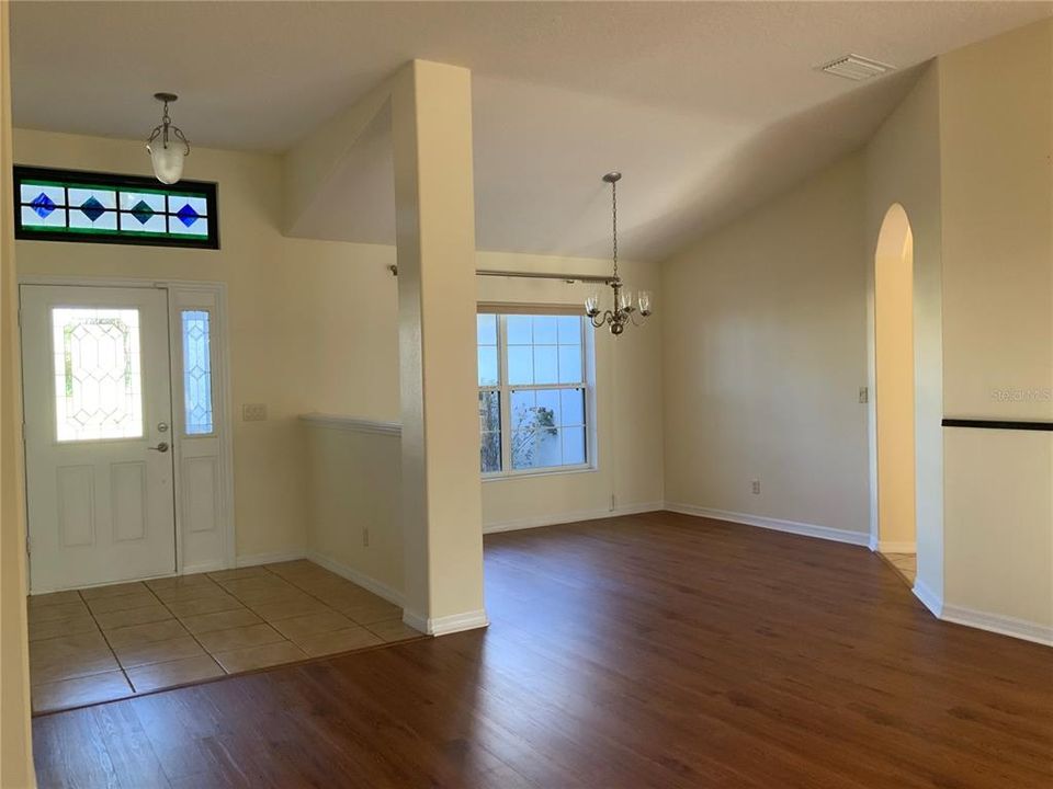 待售: $389,000 (3 贝兹, 2 浴室, 2101 平方英尺)