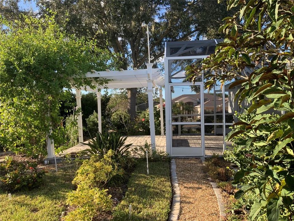 待售: $389,000 (3 贝兹, 2 浴室, 2101 平方英尺)