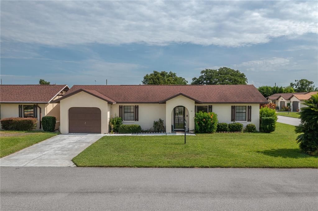 Recently Sold: $180,000 (2 beds, 2 baths, 880 Square Feet)