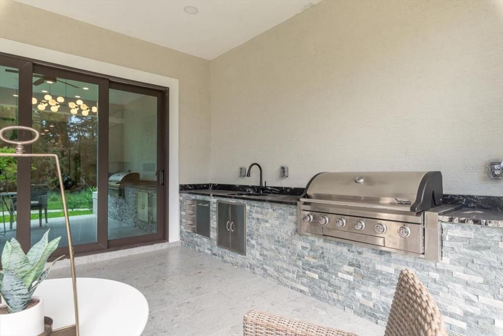 En Venta: $1,199,000 (4 camas, 3 baños, 2967 Pies cuadrados)