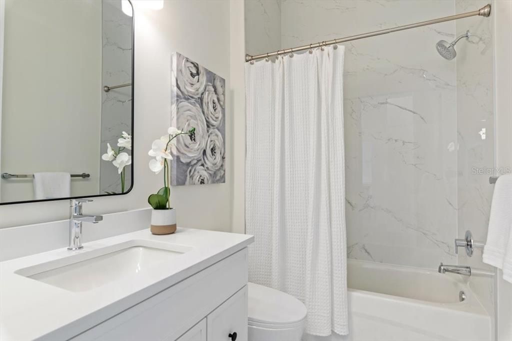 En Venta: $1,199,000 (4 camas, 3 baños, 2967 Pies cuadrados)