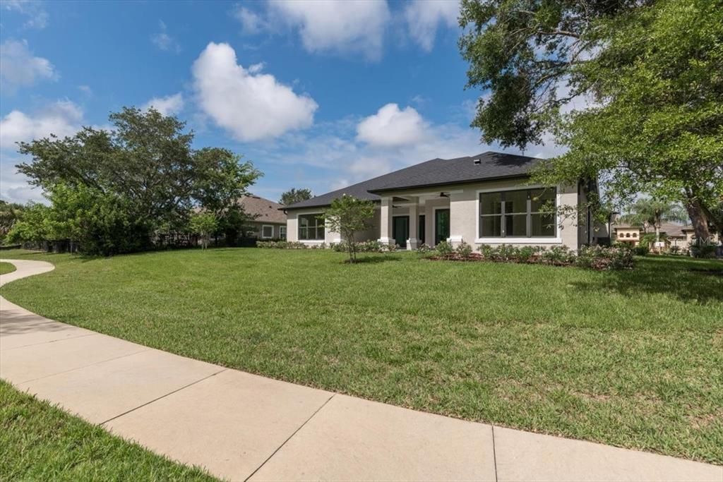 En Venta: $1,199,000 (4 camas, 3 baños, 2967 Pies cuadrados)