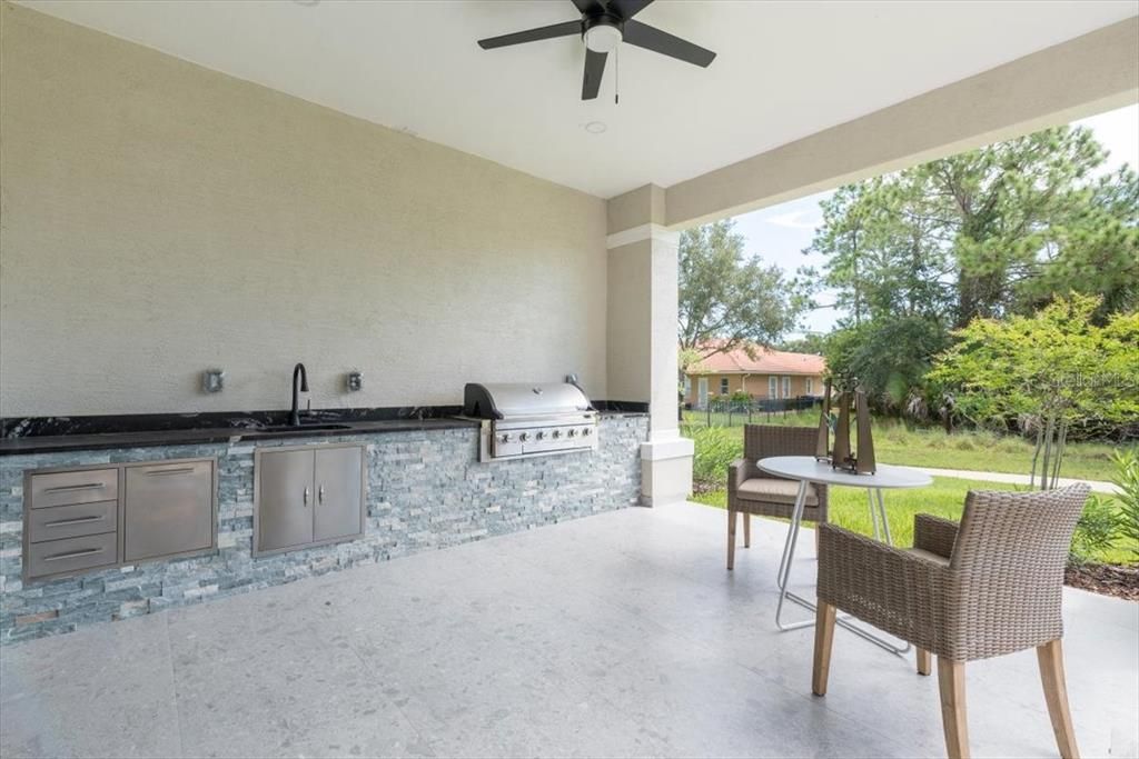 En Venta: $1,199,000 (4 camas, 3 baños, 2967 Pies cuadrados)