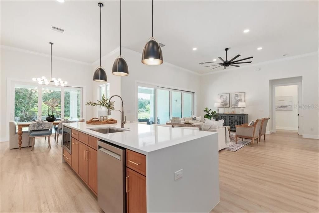 En Venta: $1,199,000 (4 camas, 3 baños, 2967 Pies cuadrados)