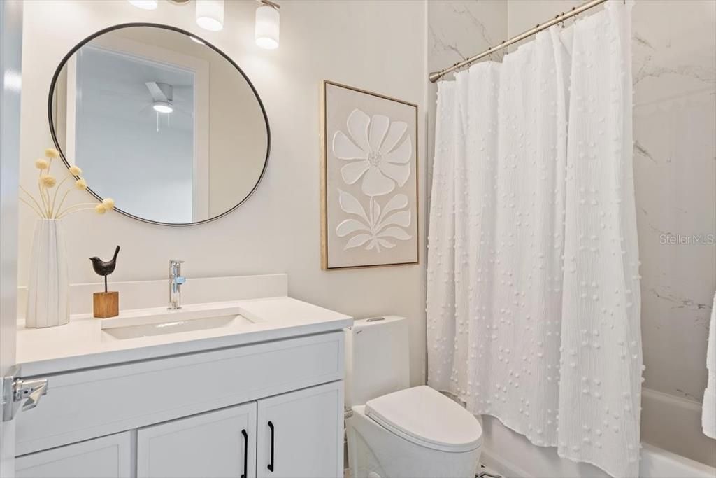 En Venta: $1,199,000 (4 camas, 3 baños, 2967 Pies cuadrados)