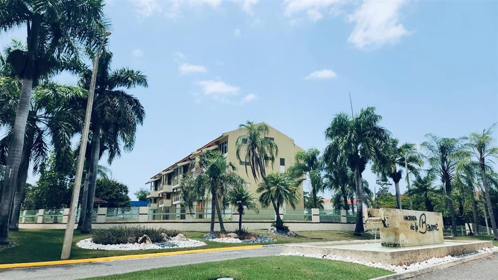 For Sale: $285,000 (3 beds, 2 baths, 0 Square Feet)