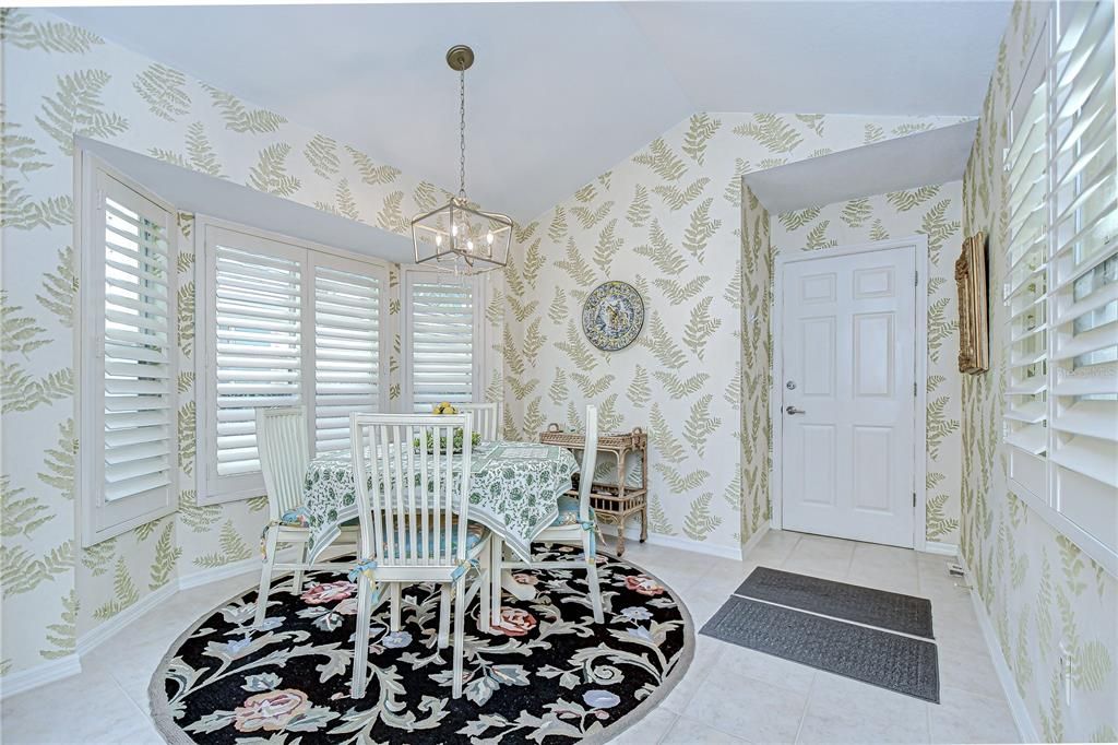 Active With Contract: $490,000 (3 beds, 2 baths, 1634 Square Feet)