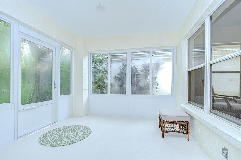 Active With Contract: $490,000 (3 beds, 2 baths, 1634 Square Feet)