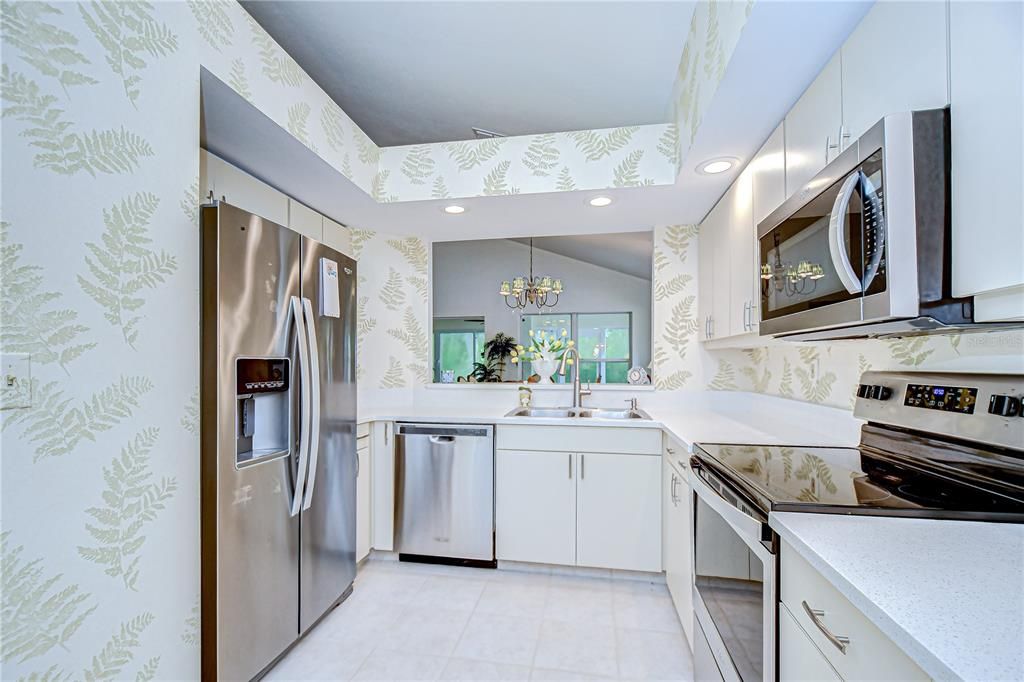 Active With Contract: $490,000 (3 beds, 2 baths, 1634 Square Feet)