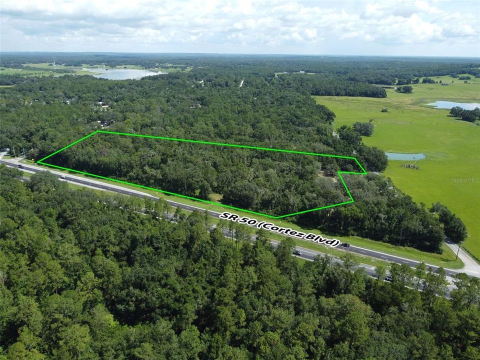 На продажу: $995,000 (11.90 acres)