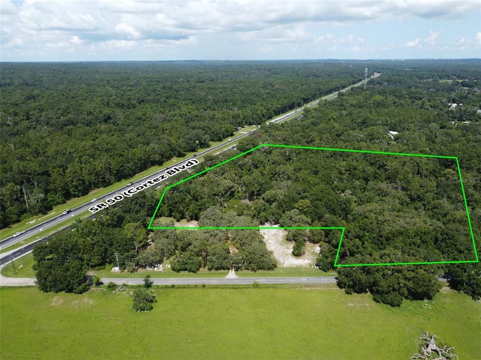 На продажу: $995,000 (11.90 acres)