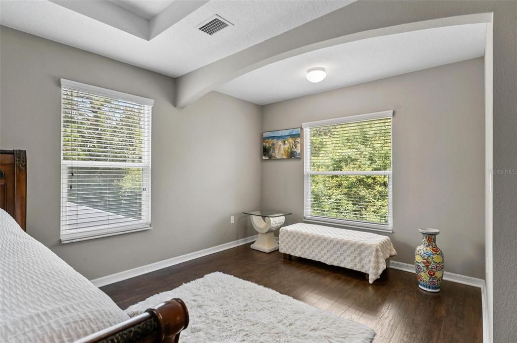 Active With Contract: $550,000 (5 beds, 3 baths, 3204 Square Feet)