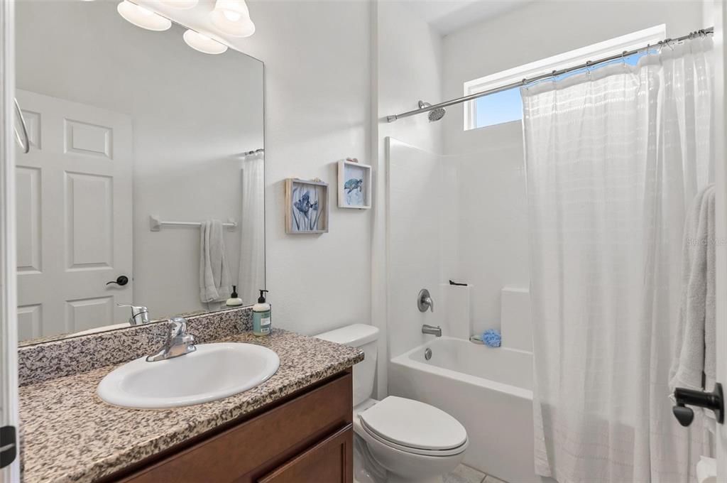 Active With Contract: $550,000 (5 beds, 3 baths, 3204 Square Feet)