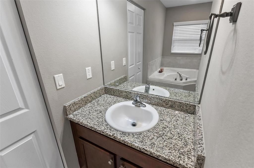 Active With Contract: $550,000 (5 beds, 3 baths, 3204 Square Feet)